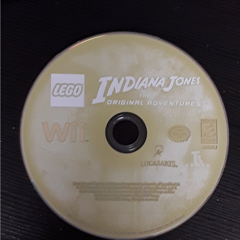 LEGO Indiana Jones Wii Disc - Gold and White